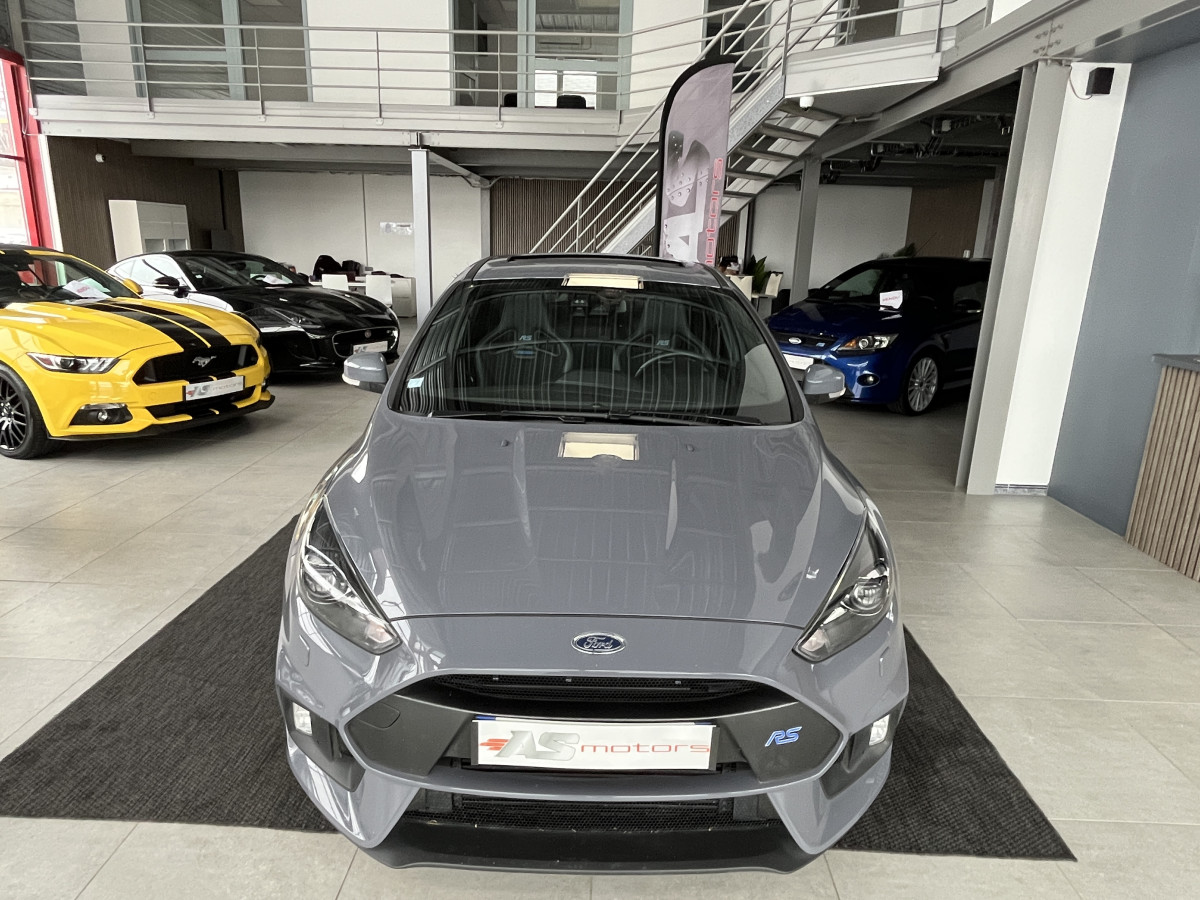 FORD FOCUS RS 2,3 350 AWD TOIT OUVRANT   GPS  CAMERA  HIFI SONY RECARO REGULATEUR LIMITEUR KEYLESS  PACK HIVER FEUX BI-XENON JANTES 19  PAS DE MALUS EXCELLENT ETAT