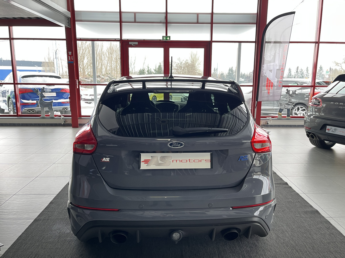 FORD FOCUS RS 2,3 350 AWD TOIT OUVRANT   GPS  CAMERA  HIFI SONY RECARO REGULATEUR LIMITEUR KEYLESS  PACK HIVER FEUX BI-XENON JANTES 19  PAS DE MALUS EXCELLENT ETAT