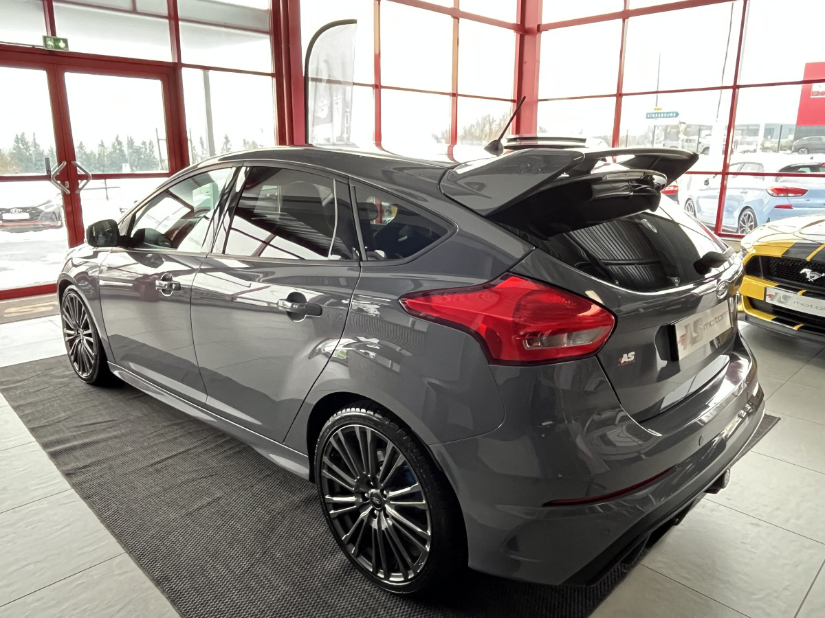 FORD FOCUS RS 2,3 350 AWD TOIT OUVRANT   GPS  CAMERA  HIFI SONY RECARO REGULATEUR LIMITEUR KEYLESS  PACK HIVER FEUX BI-XENON JANTES 19  PAS DE MALUS EXCELLENT ETAT