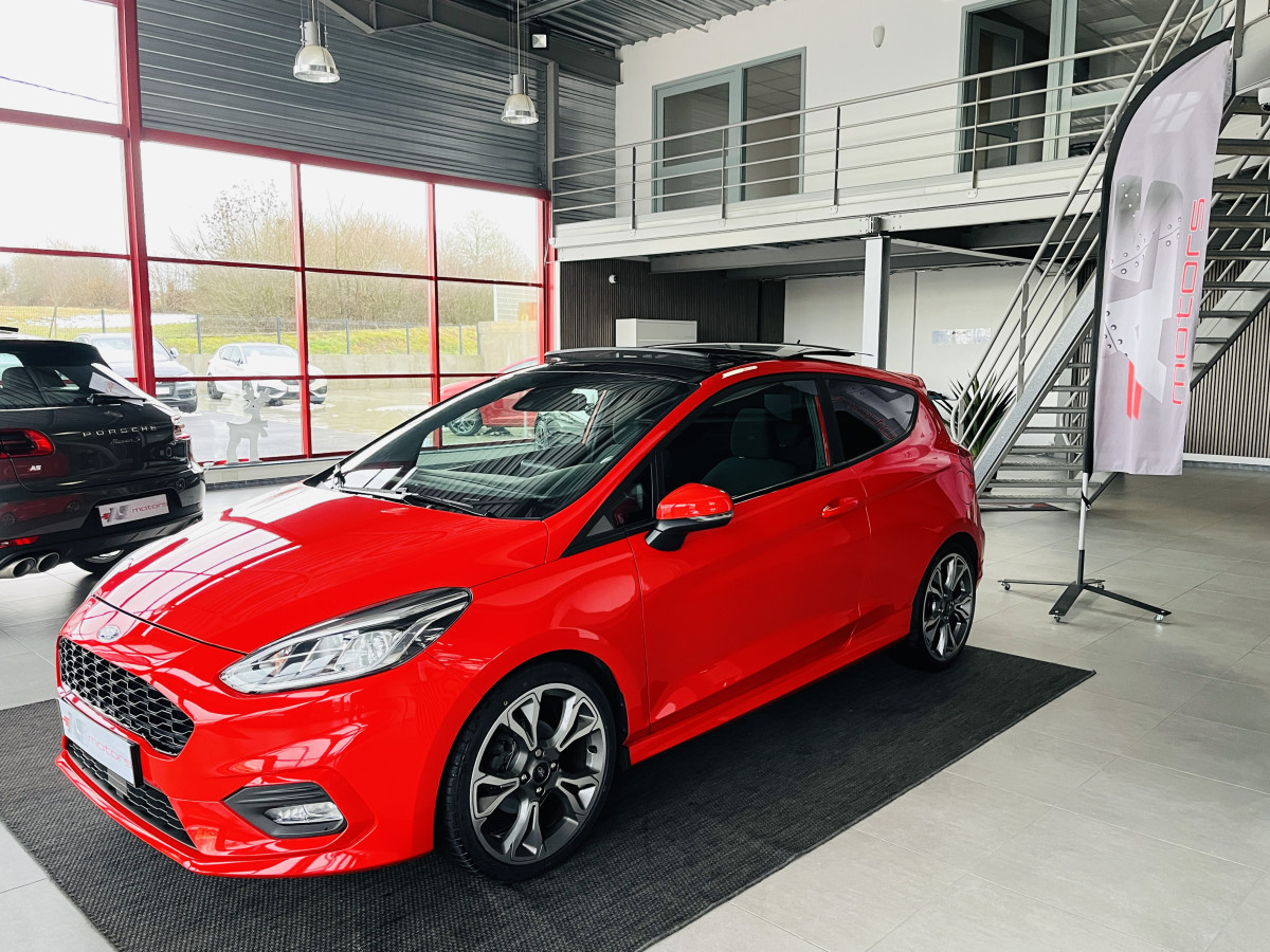 FORD FIESTA 1,0 125 ST LINE HYBRID TOIT PANORAMIQUE OUVRANT GPS ANDROID APPLE CARPLAY PARK PILOT REGULATEUR LIMITEUR FEUX HALOGENE JANTES 18 EXCELLENT ETAT