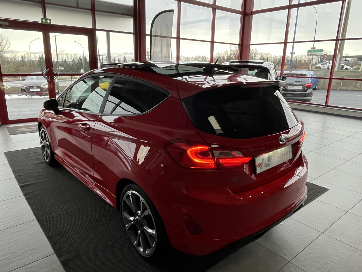 FORD FIESTA 1,0 125 ST LINE HYBRID TOIT PANORAMIQUE OUVRANT GPS ANDROID APPLE CARPLAY PARK PILOT REGULATEUR LIMITEUR FEUX HALOGENE JANTES 18 EXCELLENT ETAT