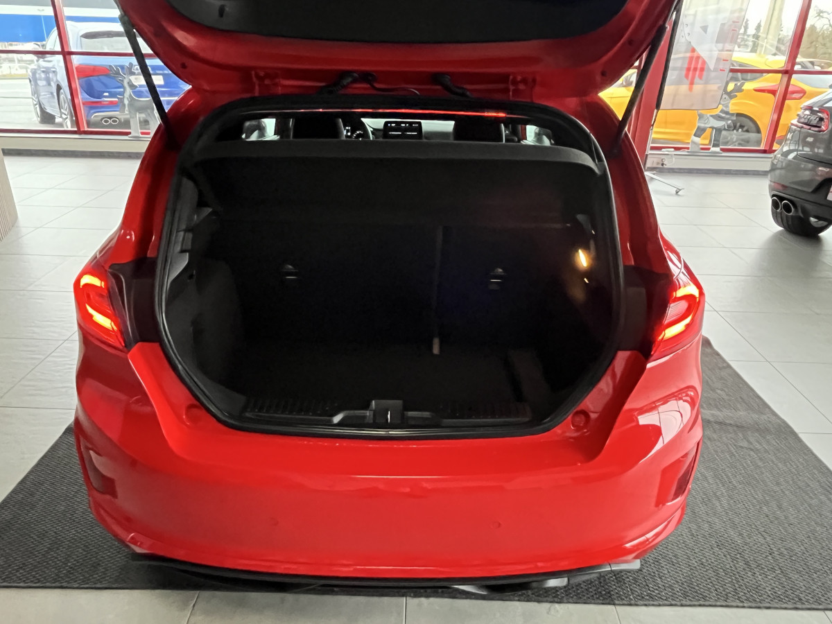 FORD FIESTA 1,0 125 ST LINE HYBRID TOIT PANORAMIQUE OUVRANT GPS ANDROID APPLE CARPLAY PARK PILOT REGULATEUR LIMITEUR FEUX HALOGENE JANTES 18 EXCELLENT ETAT