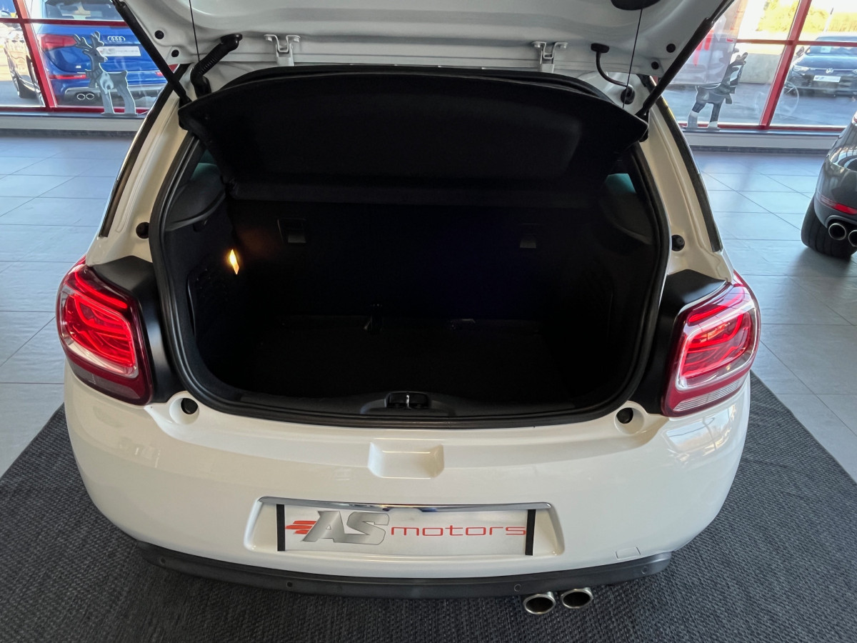 CITROEN DS3 1.6 THP 208 PERFORMANCE GPS  HIFI SYSTEME SIEGES  BAQUET JANTES 18 APPLE CAR PLAY REGULATEUR LIMITEUR FULL LED EXCELLENT ETAT