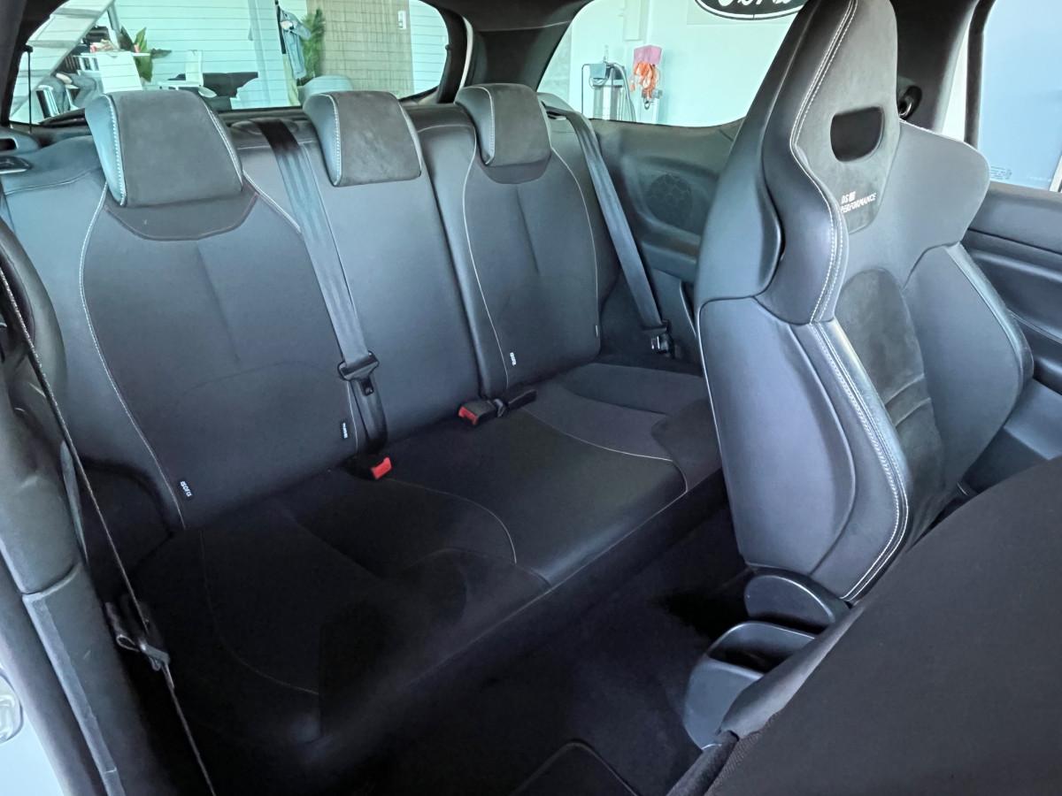 CITROEN DS3 1.6 THP 208 PERFORMANCE GPS  HIFI SYSTEME SIEGES  BAQUET JANTES 18 APPLE CAR PLAY REGULATEUR LIMITEUR FULL LED EXCELLENT ETAT