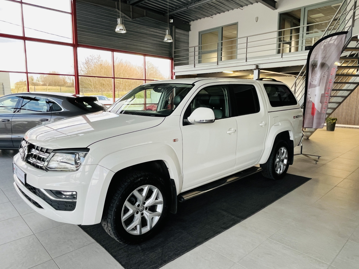 VOLKSWAGEN AMAROK CARAT 3,0 V6 TDI 224 BVA 4MOTION DOUBLE CABINE PICKUP ATTELAGE GPS APPLE CARPLAY  CAMERA REGULATEUR FEUX BI-XENON PARK PILOT EXCELLENT ETAT