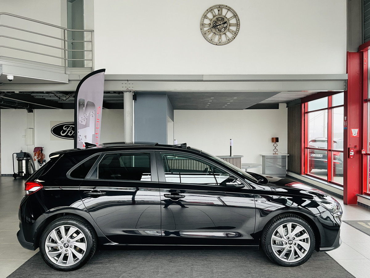 HYUNDAI I 30 NLINE 1,0 T-GDI 120 TOIT PANORAMIQUE OUVRANT GPS CAMERA REGULATEUR LIMITEUR KEYLESS  FEUX LED PARK PILOT EXCELLENT ETAT