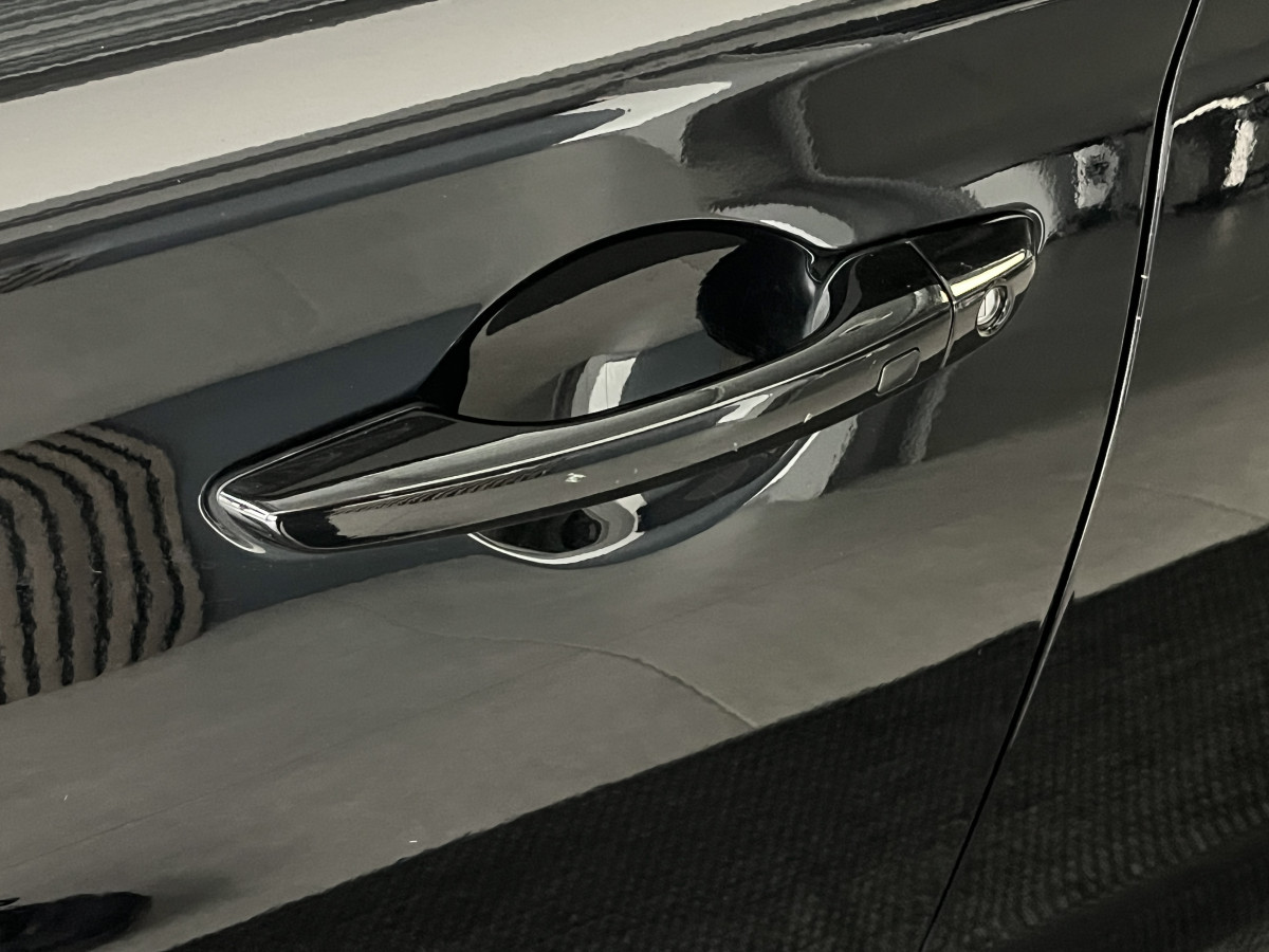 HYUNDAI I 30 NLINE 1,0 T-GDI 120 TOIT PANORAMIQUE OUVRANT GPS CAMERA REGULATEUR LIMITEUR KEYLESS  FEUX LED PARK PILOT EXCELLENT ETAT