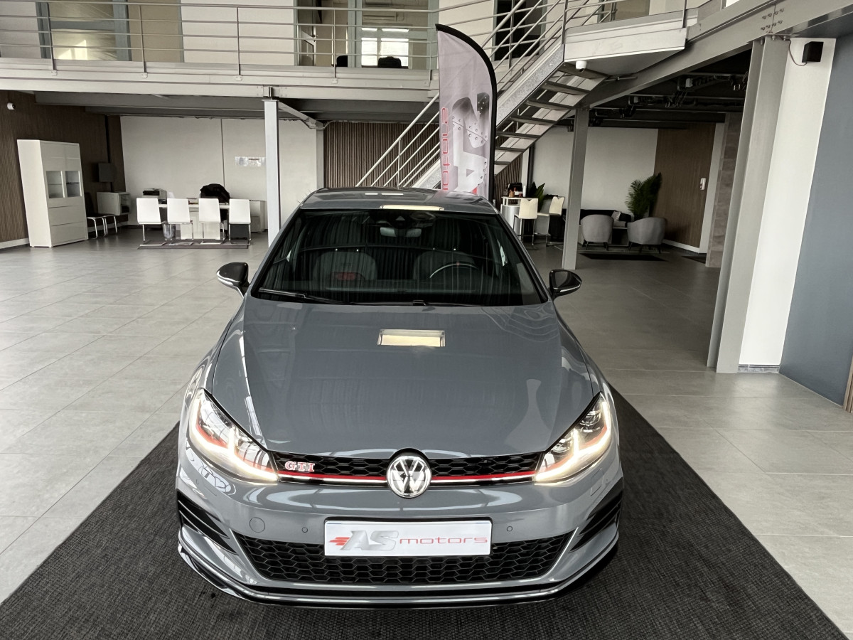 VW GOLF 7 GTI TCR  2,0 TSI 290 DSG7 GPS APPLE CAR PLAY ACC DCC DIGITAL COCKPIT KEYLESS REGULATEUR ADAPTATIF LIMITEUR  FULL LED JANTES 19  EXCELLENT ETAT