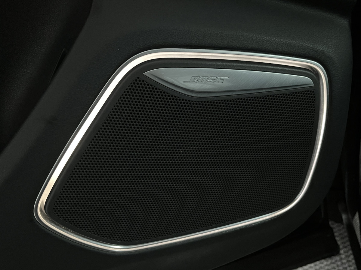 AUDI RSQ3 2,5 TFSI 367 S-TRONIC 7  QUATTRO TOIT PANORAMIQUE OUVRANT  GPS CAMERA KEYLESS HIFI BOSE  REGULATEUR PARK PILOT AUDI DRIVE SELECT FEUX LED . JANTES 19 EXCELLENT ETAT