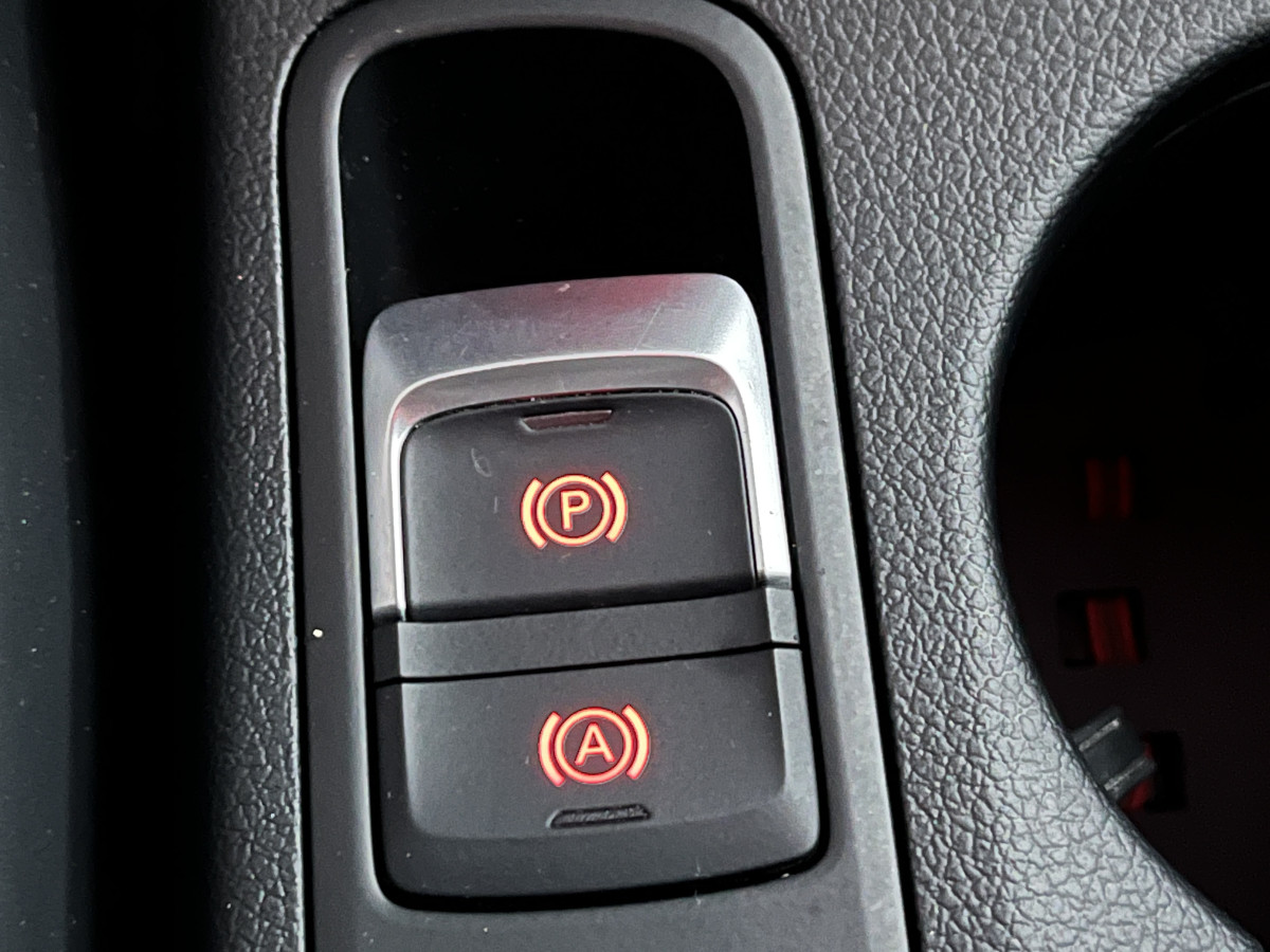 AUDI RSQ3 2,5 TFSI 367 S-TRONIC 7  QUATTRO TOIT PANORAMIQUE OUVRANT  GPS CAMERA KEYLESS HIFI BOSE  REGULATEUR PARK PILOT AUDI DRIVE SELECT FEUX LED . JANTES 19 EXCELLENT ETAT