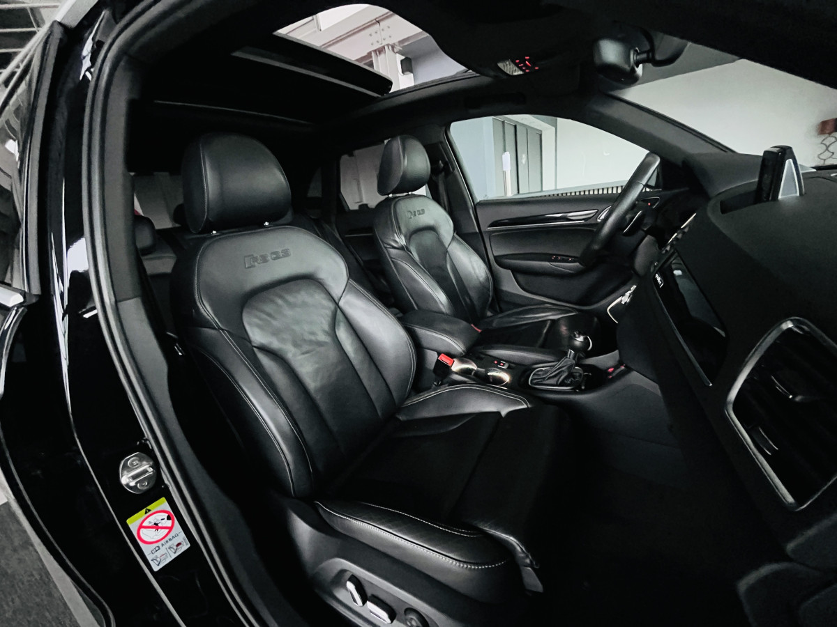 AUDI RSQ3 2,5 TFSI 367 S-TRONIC 7  QUATTRO TOIT PANORAMIQUE OUVRANT  GPS CAMERA KEYLESS HIFI BOSE  REGULATEUR PARK PILOT AUDI DRIVE SELECT FEUX LED . JANTES 19 EXCELLENT ETAT