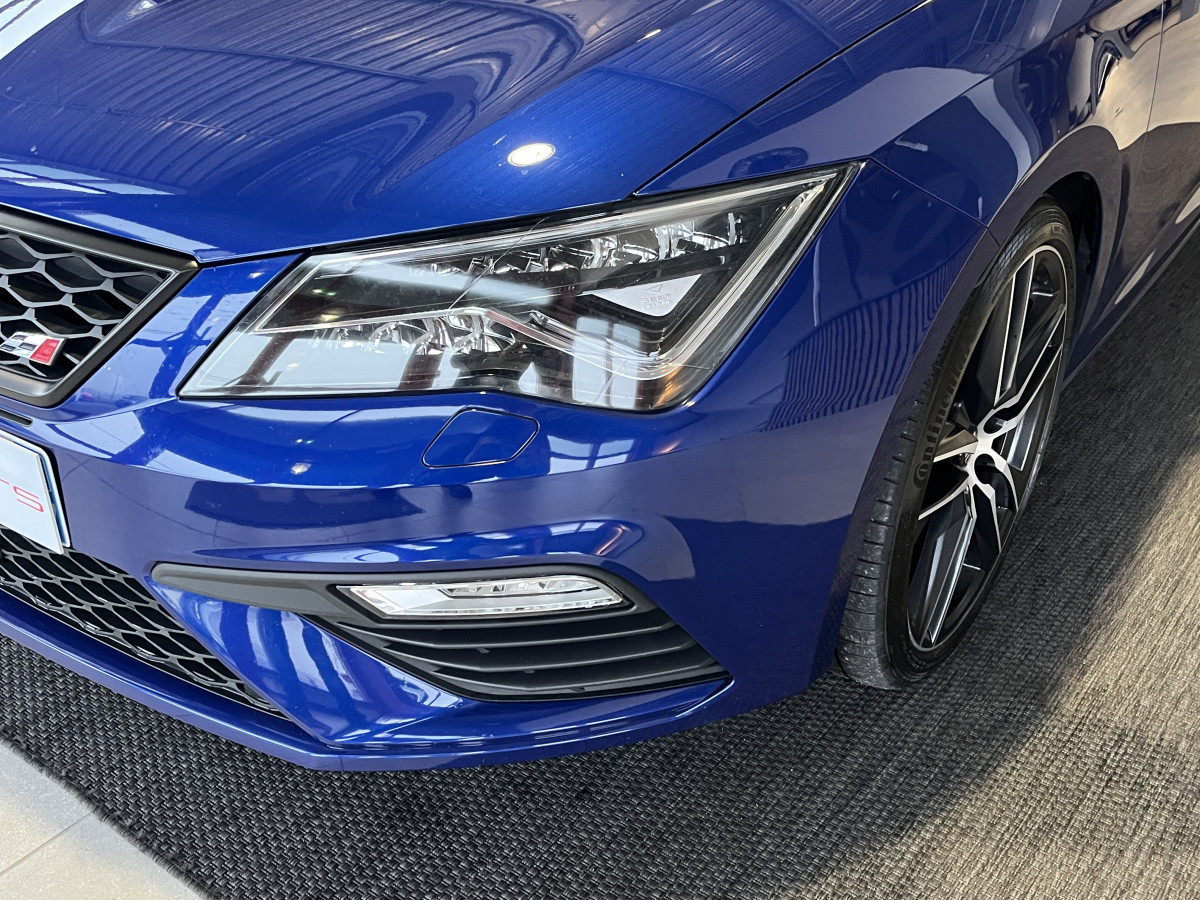 SEAT LEON CUPRA 2,0 TSI 300 GPS DCC HIFI BEATS FULL LED REGULATEUR  DIGITAL COCKPIT PARK PILOT JANTES 19  EXCELLENT ETAT