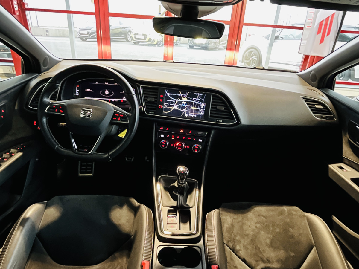 SEAT LEON CUPRA 2,0 TSI 300 GPS DCC HIFI BEATS FULL LED REGULATEUR  DIGITAL COCKPIT PARK PILOT JANTES 19  EXCELLENT ETAT