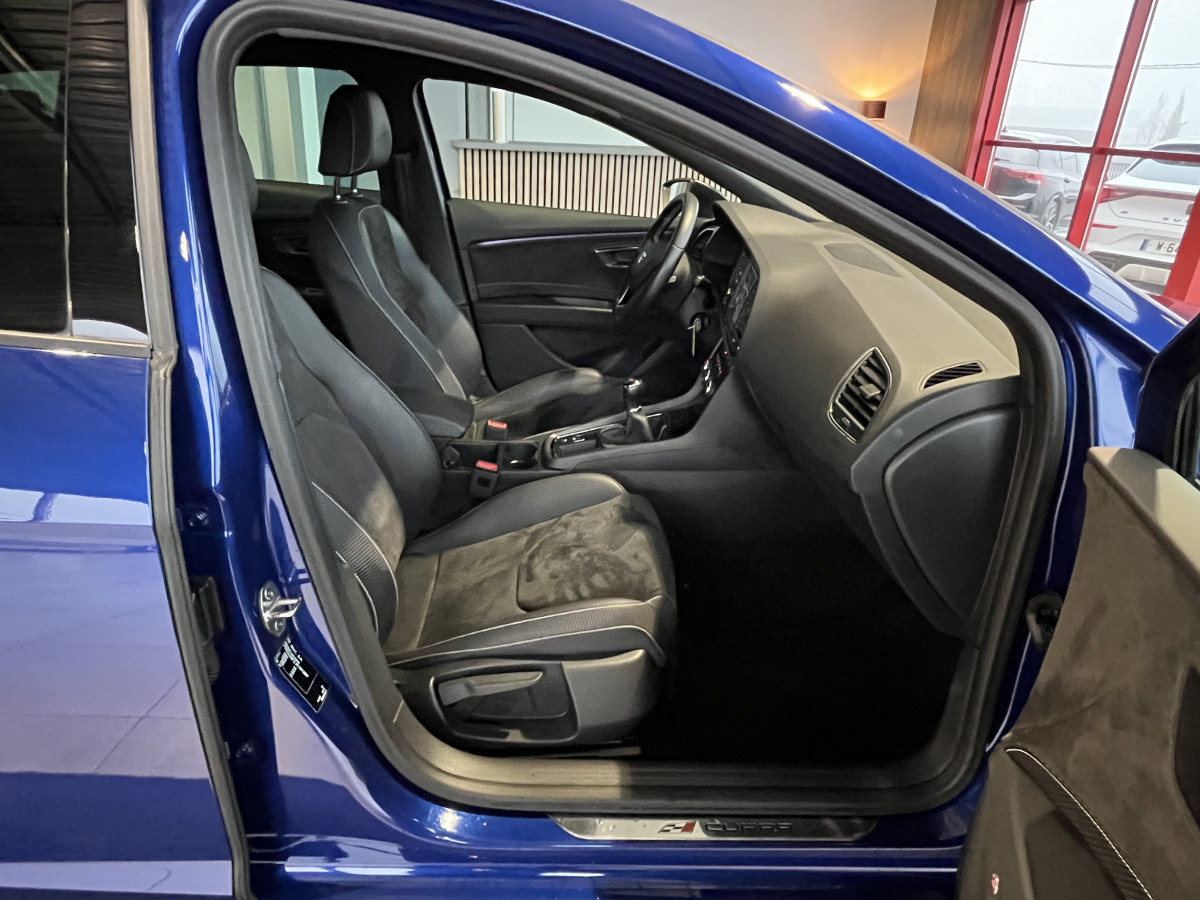 SEAT LEON CUPRA 2,0 TSI 300 GPS DCC HIFI BEATS FULL LED REGULATEUR  DIGITAL COCKPIT PARK PILOT JANTES 19  EXCELLENT ETAT