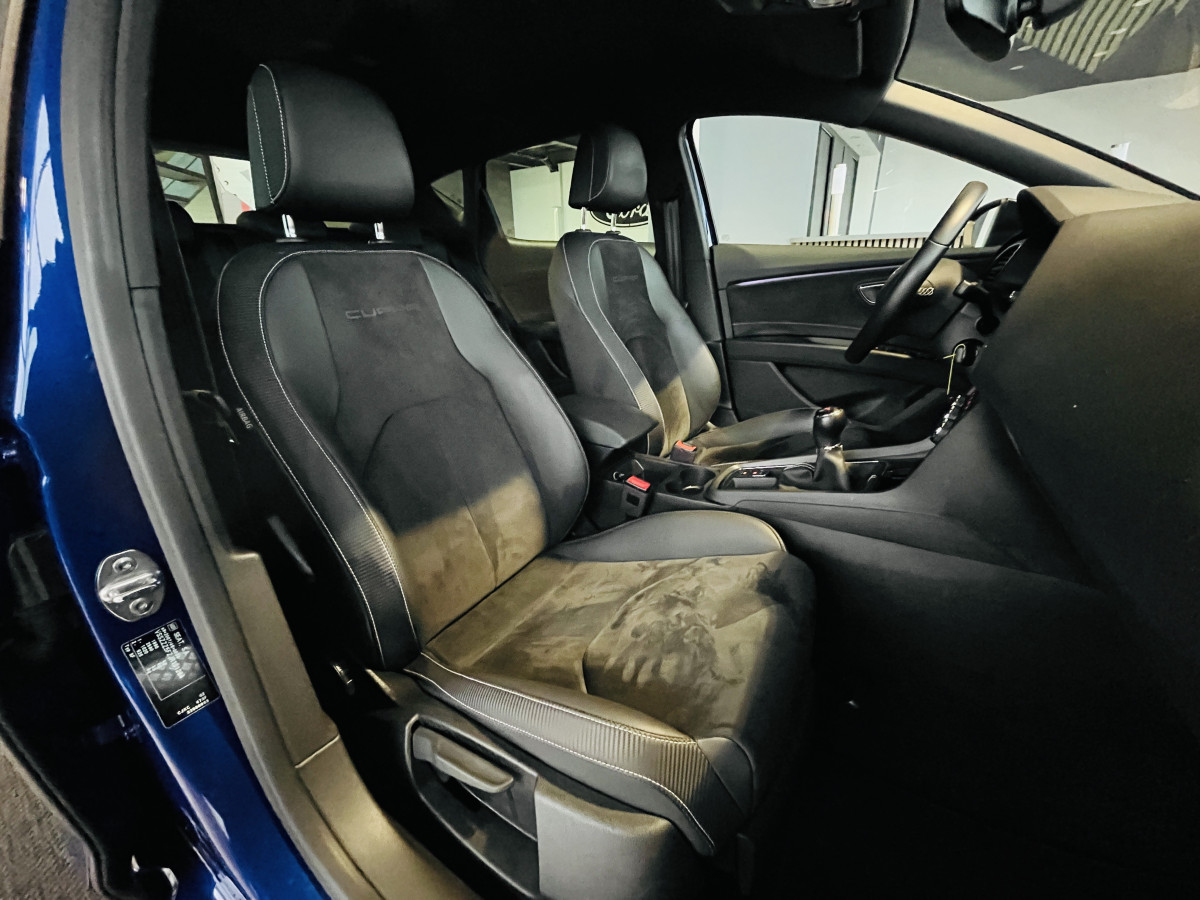 SEAT LEON CUPRA 2,0 TSI 300 GPS DCC HIFI BEATS FULL LED REGULATEUR  DIGITAL COCKPIT PARK PILOT JANTES 19  EXCELLENT ETAT