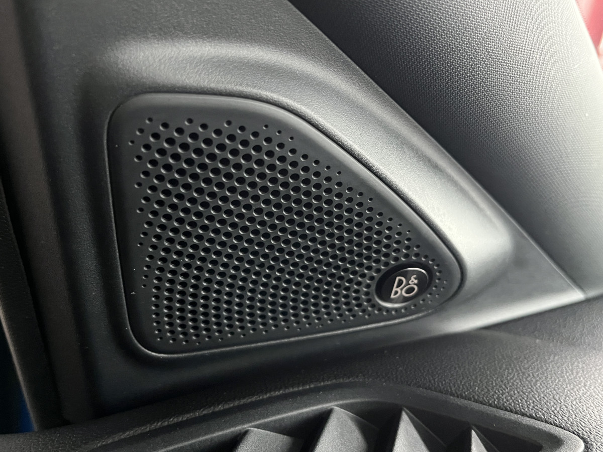 FORD PUMA ST 1,5 200 TOIT PANORAMIQUE OUVRANT  GPS CAMERA KEYLESS FEUX LED APPLE CARPLAY HIFI B&O REGULATEUR LIMITEUR PARK PILOT PACK HIVER JANTES 19 EXCELLENT ETAT