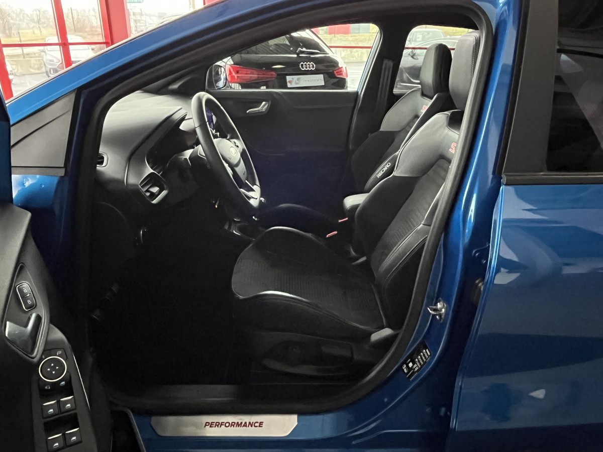 FORD PUMA ST 1,5 200 TOIT PANORAMIQUE OUVRANT  GPS CAMERA KEYLESS FEUX LED APPLE CARPLAY HIFI B&O REGULATEUR LIMITEUR PARK PILOT PACK HIVER JANTES 19 EXCELLENT ETAT