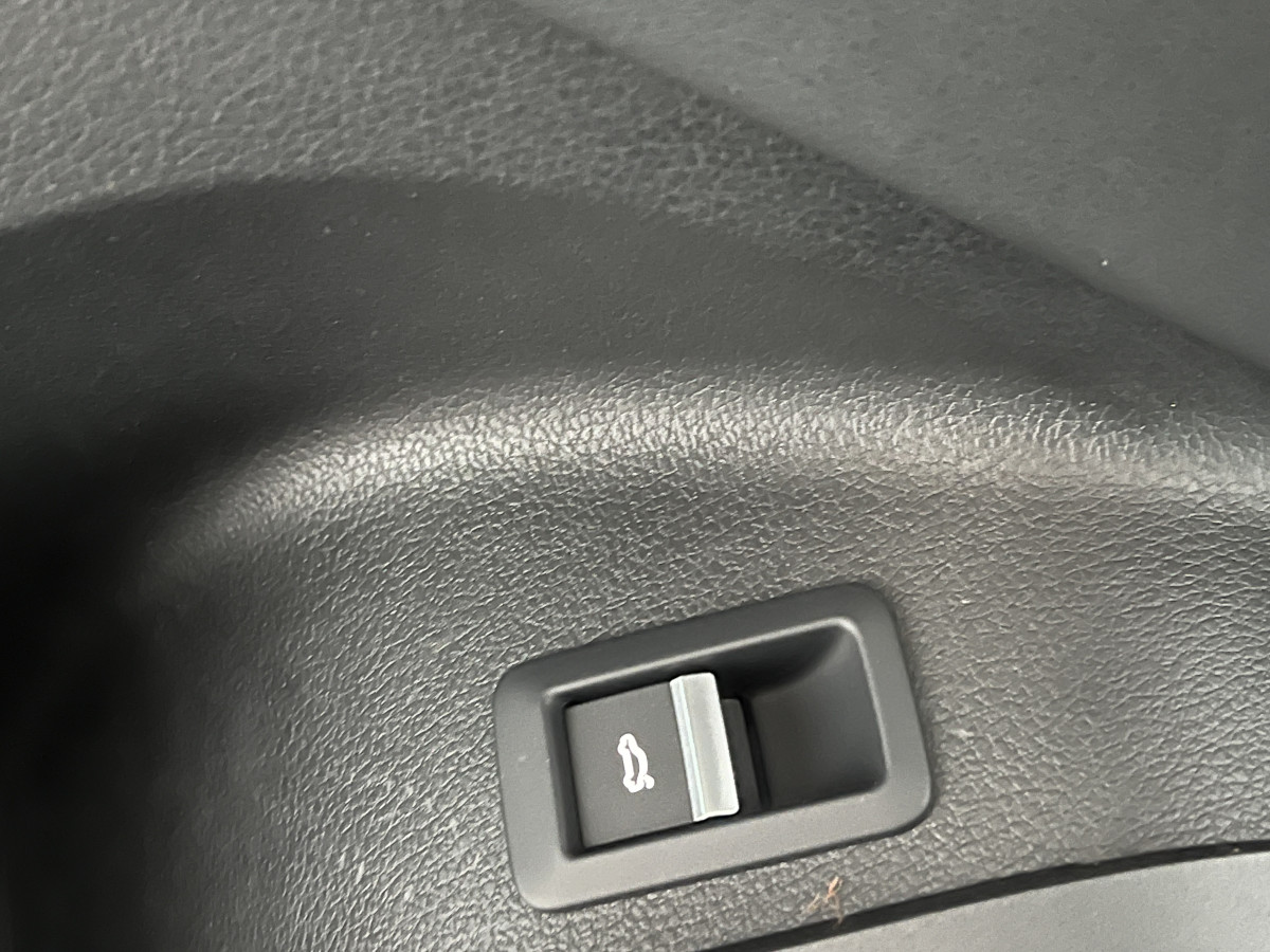 AUDI SQ5 TDI V6 347 BVA8 QUATTRO ATTELAGE  TOIT PANORAMIQUE GPS CAMERA KEYLESS ACC DCC  HIFI B&O APPLE CARPLAY  REGULATEUR ADAPTATIF FULL BLACK MATRIX LED  DRIVE SELECT JANTES 21  EXCELLENT ETAT