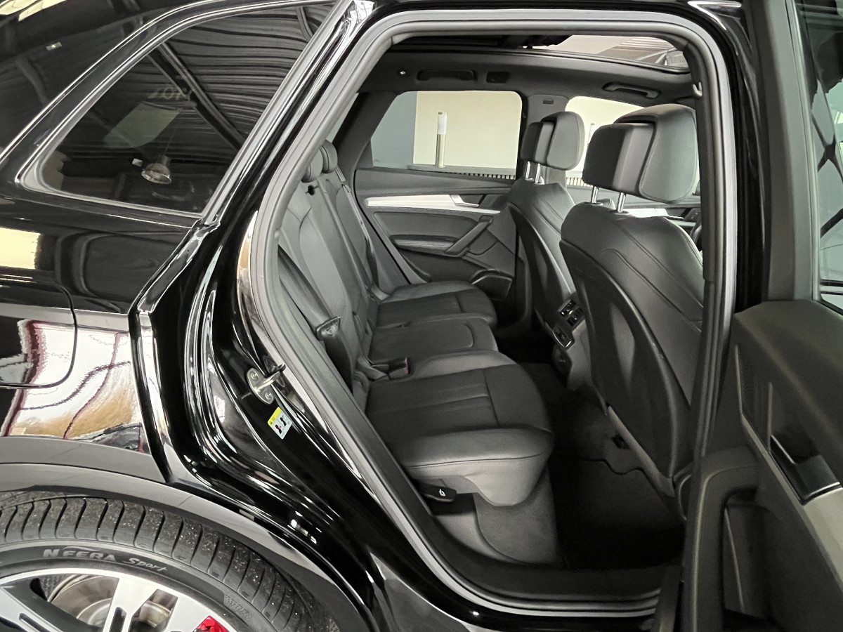 AUDI SQ5 TDI V6 347 BVA8 QUATTRO ATTELAGE  TOIT PANORAMIQUE GPS CAMERA KEYLESS ACC DCC  HIFI B&O APPLE CARPLAY  REGULATEUR ADAPTATIF FULL BLACK MATRIX LED  DRIVE SELECT JANTES 21  EXCELLENT ETAT