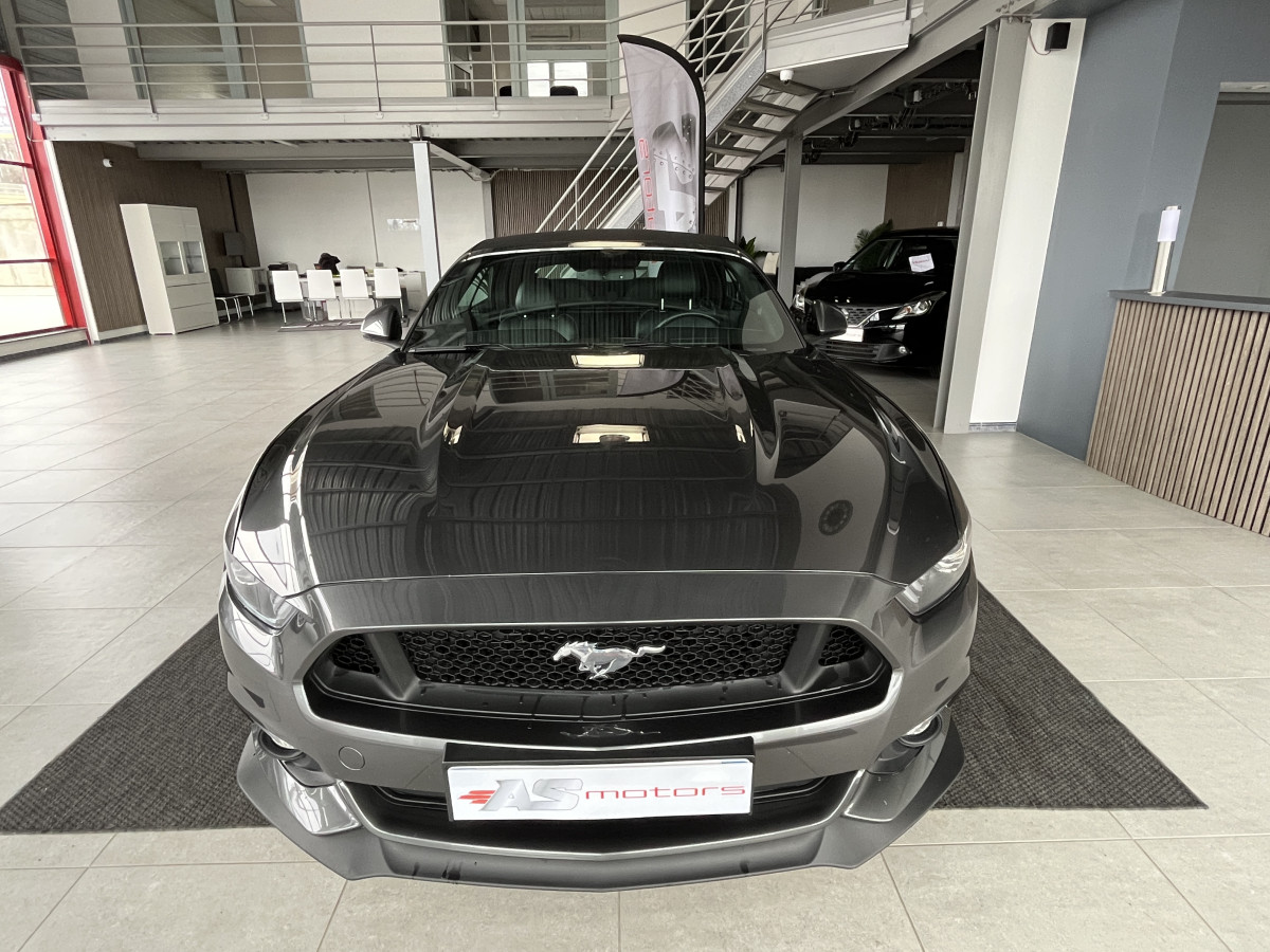 FORD MUSTANG CONVERTIBLE  5,0 V8 421 GT BVA GPS CAMERA REGULATEUR LIMITEUR KEYLESS ECHAPPEMENT A CLAPET  PARK PILOT APPLE CARPLAY FEUX BI-XENON  EXCELLENT ETAT