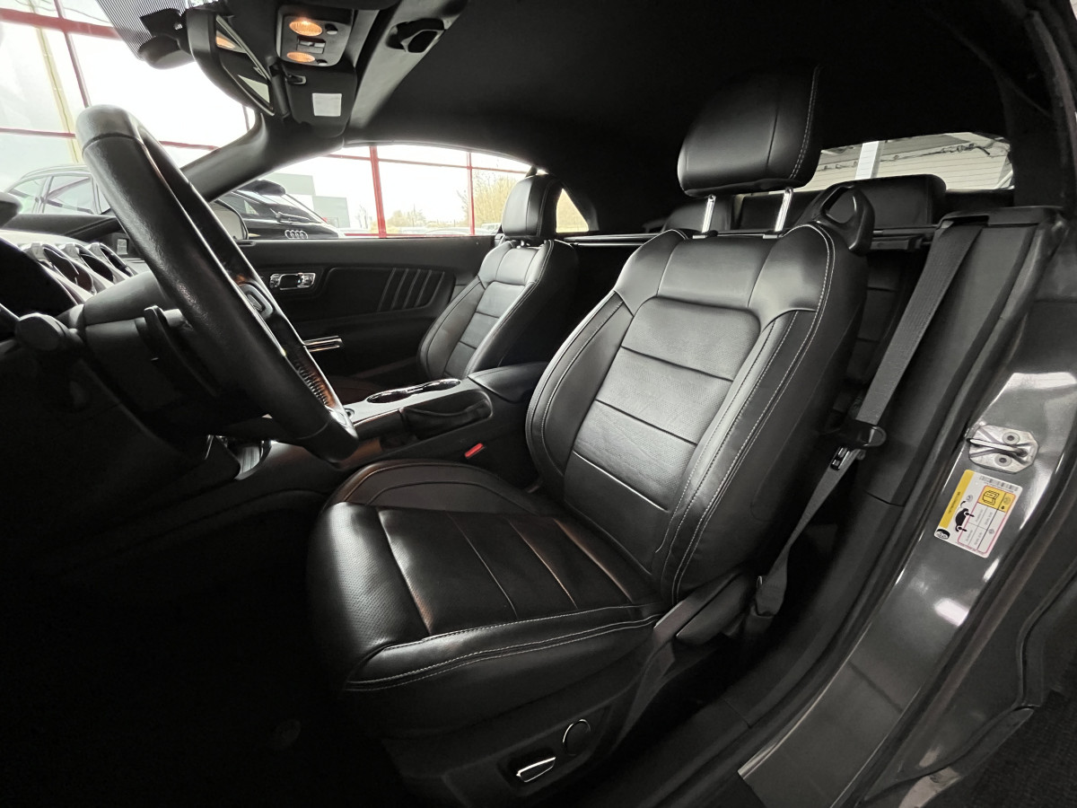 FORD MUSTANG CONVERTIBLE  5,0 V8 421 GT BVA GPS CAMERA REGULATEUR LIMITEUR KEYLESS ECHAPPEMENT A CLAPET  PARK PILOT APPLE CARPLAY FEUX BI-XENON  EXCELLENT ETAT