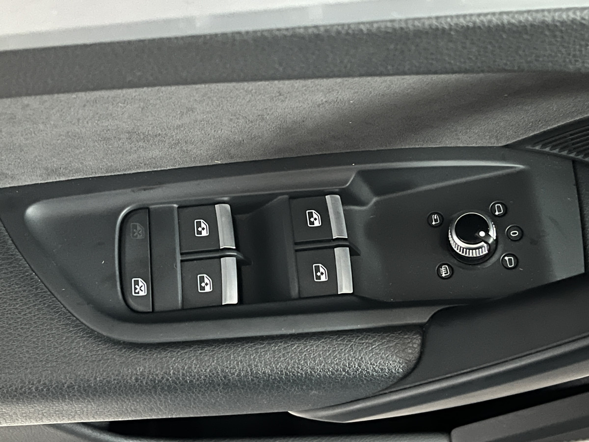 AUDI Q5 50 TDI 3,0 V6 286 BVA QUATTRO ATTELAGE TOIT PANORAMIQUE HIFI B&O VIRTUAL COCKPIT  KEYLESS CARPLAY GPS REGULATEUR LIMITEUR PARK PILOT JANTES 20 EXCELLENT ETAT