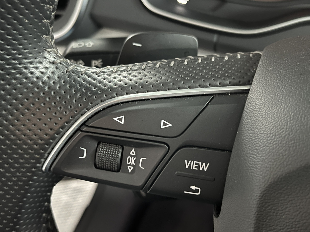 AUDI Q5 50 TDI 3,0 V6 286 BVA QUATTRO ATTELAGE TOIT PANORAMIQUE HIFI B&O VIRTUAL COCKPIT  KEYLESS CARPLAY GPS REGULATEUR LIMITEUR PARK PILOT JANTES 20 EXCELLENT ETAT