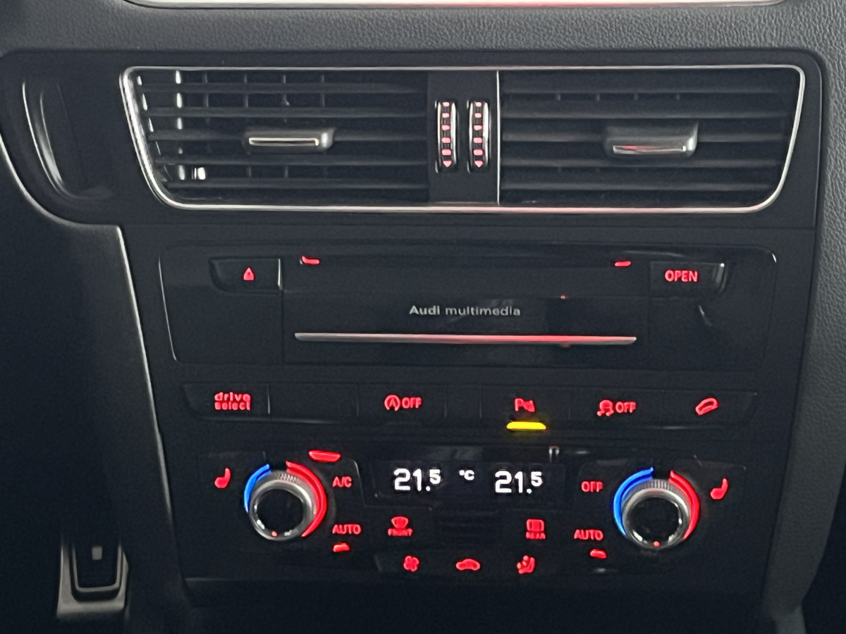 AUDI SQ5 3,0  TDI V6 326 COMPETITION  BVA8 QUATTRO  GPS CAMERA  KEYLESS  HIFI SOUND SYSTEM  BI-XENON  PARK PILOT  DRIVE SELECT JANTE 21 EXCELLENT ETAT