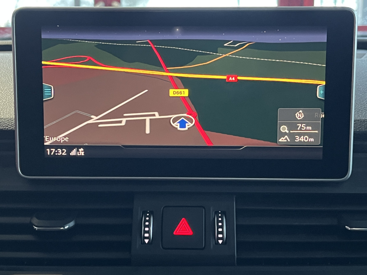 AUDI SQ5 3,0 TDI V6 347 BVA8 QUATTRO TOIT PANORAMIQUE OUVRANT  ATTELAGE ELECTRIQUE GPS  CAMERA 360 APPLE CARPLAY  KEYLESS HIFI B&O REGULATEUR ADAPTATIF PHARES MATRIX LED PARK PILOT FULL CUIR  DRIVE SELECT JANTE 21 EXCELLENT ETAT