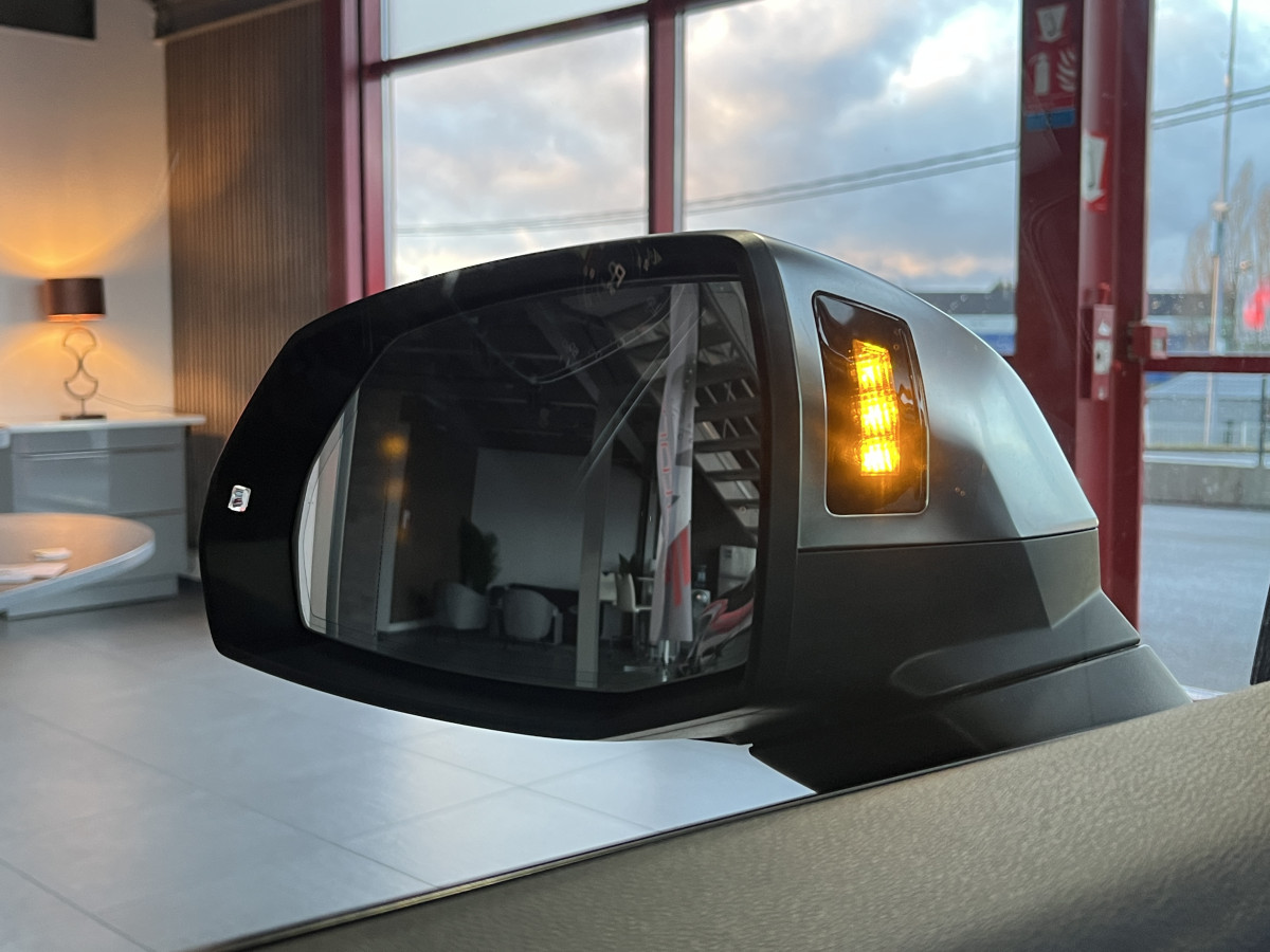 AUDI SQ5 3,0 TDI V6 347 BVA8 QUATTRO TOIT PANORAMIQUE OUVRANT  ATTELAGE ELECTRIQUE GPS  CAMERA 360 APPLE CARPLAY  KEYLESS HIFI B&O REGULATEUR ADAPTATIF PHARES MATRIX LED PARK PILOT FULL CUIR  DRIVE SELECT JANTE 21 EXCELLENT ETAT