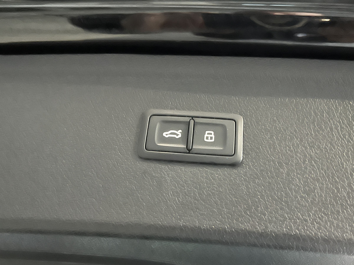 AUDI SQ5 3,0 TDI V6 347 BVA8 QUATTRO TOIT PANORAMIQUE OUVRANT  ATTELAGE ELECTRIQUE GPS  CAMERA 360 APPLE CARPLAY  KEYLESS HIFI B&O REGULATEUR ADAPTATIF PHARES MATRIX LED PARK PILOT FULL CUIR  DRIVE SELECT JANTE 21 EXCELLENT ETAT