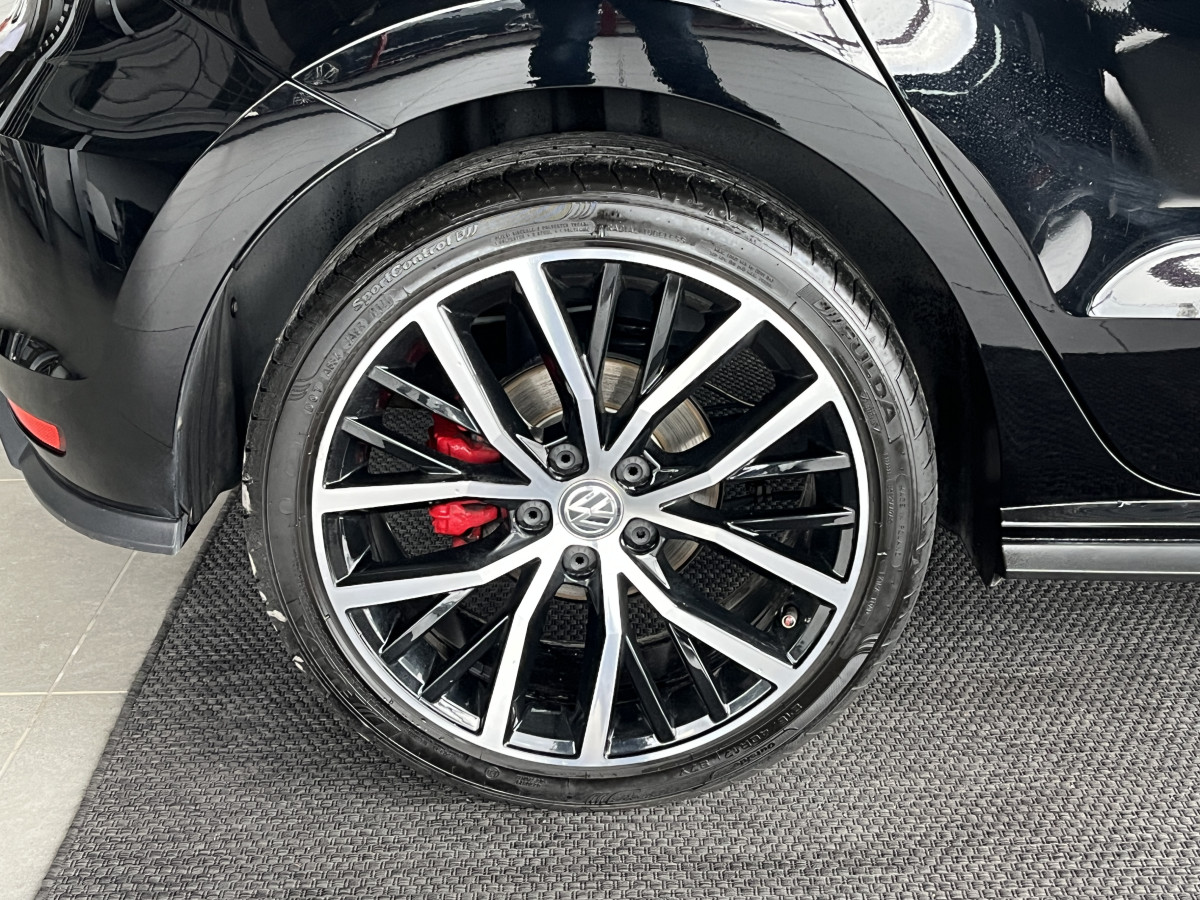 VW POLO GTI 1,8 TSI 192 PARK PILOT JANTES 17 FULL LED REGULATEUR MODE SPORT BLUETOOTH EXCELLENT ETAT