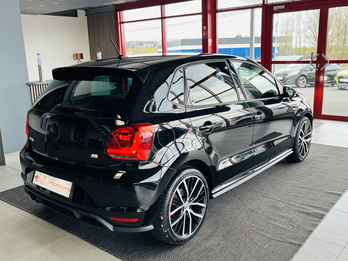 VW POLO GTI 1,8 TSI 192 PARK PILOT JANTES 17 FULL LED REGULATEUR MODE SPORT BLUETOOTH EXCELLENT ETAT