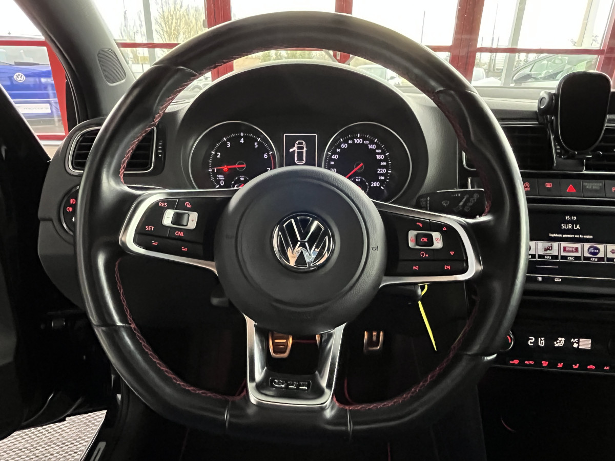 VW POLO GTI 1,8 TSI 192 PARK PILOT JANTES 17 FULL LED REGULATEUR MODE SPORT BLUETOOTH EXCELLENT ETAT