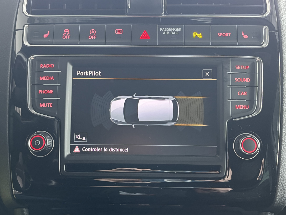 VW POLO GTI 1,8 TSI 192 PARK PILOT JANTES 17 FULL LED REGULATEUR MODE SPORT BLUETOOTH EXCELLENT ETAT