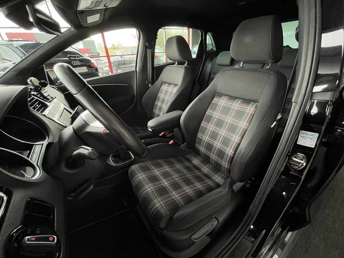 VW POLO GTI 1,8 TSI 192 PARK PILOT JANTES 17 FULL LED REGULATEUR MODE SPORT BLUETOOTH EXCELLENT ETAT