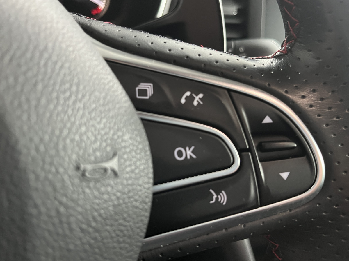 RENAULT MEGANE 4 1,8 280 RS  EDC  4 CONTROL SIEGES RECARO CHASSIS SPORT RS DRIVE  KEYLES GPS CAMERA  APPLE CARPLAY  FEUX FULL LED REGULATEUR LIMITEUR RS VISION EXCELLENT ETAT