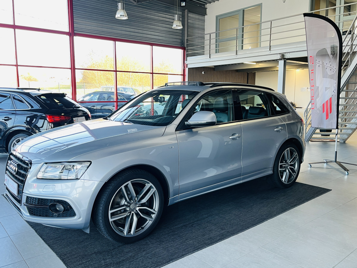 AUDI SQ5 3,0  TDI V6 313 BVA8 QUATTRO TOIT PANORAMIQUE OUVRANT  GPS CAMERA HIFI B&O KEYLESS  BI-XENON  PARK PILOT  DRIVE SELECT JANTE 21  EXCELLENT ETAT