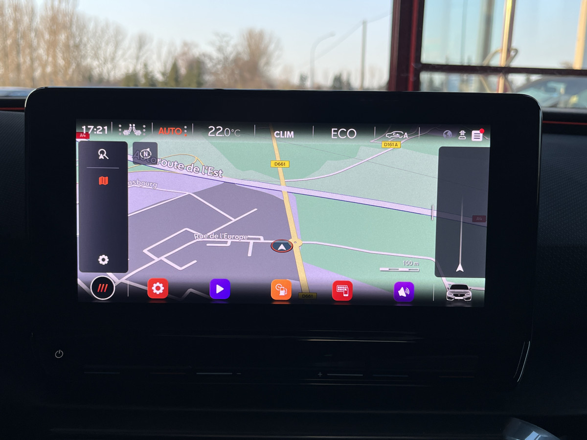 CUPRA LEON 1,4 E-HYBRID 245 DSG6 TOIT PANORAMIQUE OUVRANT GPS  CAMERA KEYLESS FULL LED VIRTUAL COCKPIT PARK PILOT DRIVE PROFILE REGULATEUR LIMITEUR EXCELLENT ETAT