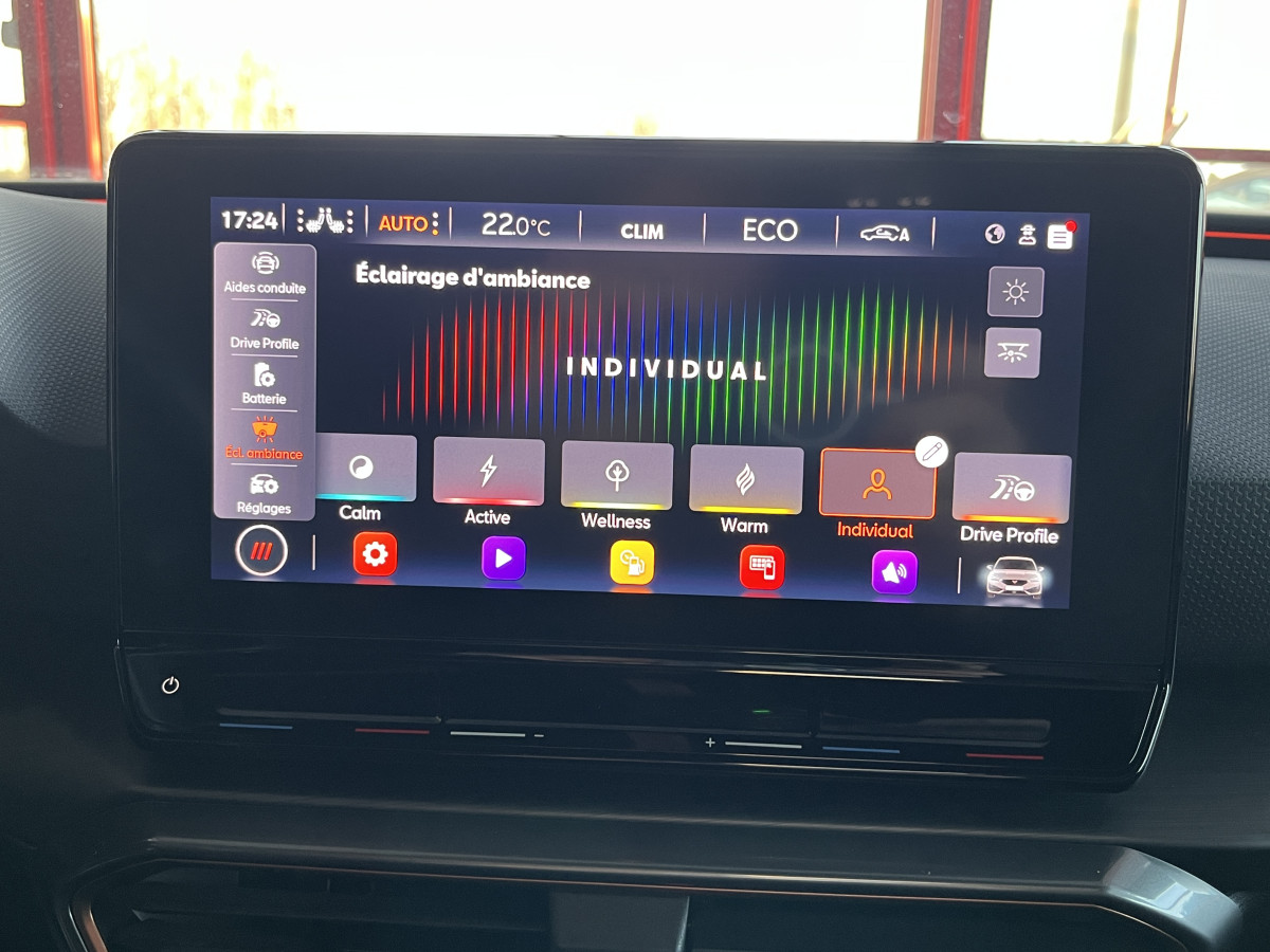 CUPRA LEON 1,4 E-HYBRID 245 DSG6 TOIT PANORAMIQUE OUVRANT GPS  CAMERA KEYLESS FULL LED VIRTUAL COCKPIT PARK PILOT DRIVE PROFILE REGULATEUR LIMITEUR EXCELLENT ETAT