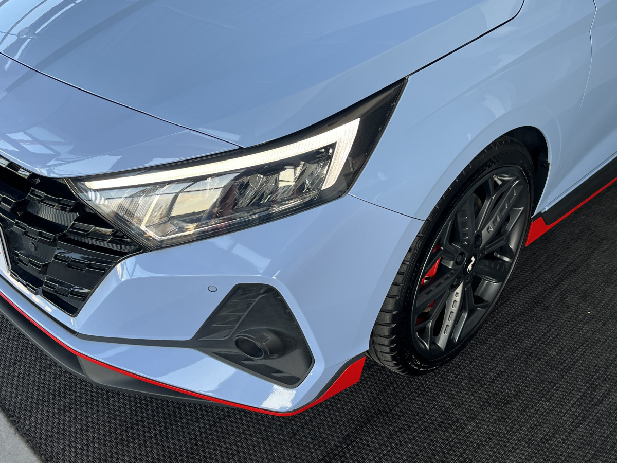 HYUNDAI I20 N 1,6 T-GDI 204 GPS CAMERA APPLE CARPLAY REGULATEUR LIMITEUR KEYLESS VIRTUAL COCKPIT DRIVE SELECT HIFI BOSE FULL LED DIFFERENTIEL A GLISSEMENT EXCELLENT ETAT