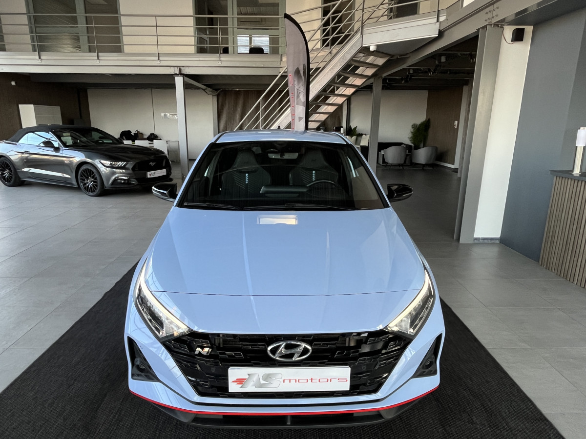 HYUNDAI I20 N 1,6 T-GDI 204 GPS CAMERA APPLE CARPLAY REGULATEUR LIMITEUR KEYLESS VIRTUAL COCKPIT DRIVE SELECT HIFI BOSE FULL LED DIFFERENTIEL A GLISSEMENT EXCELLENT ETAT