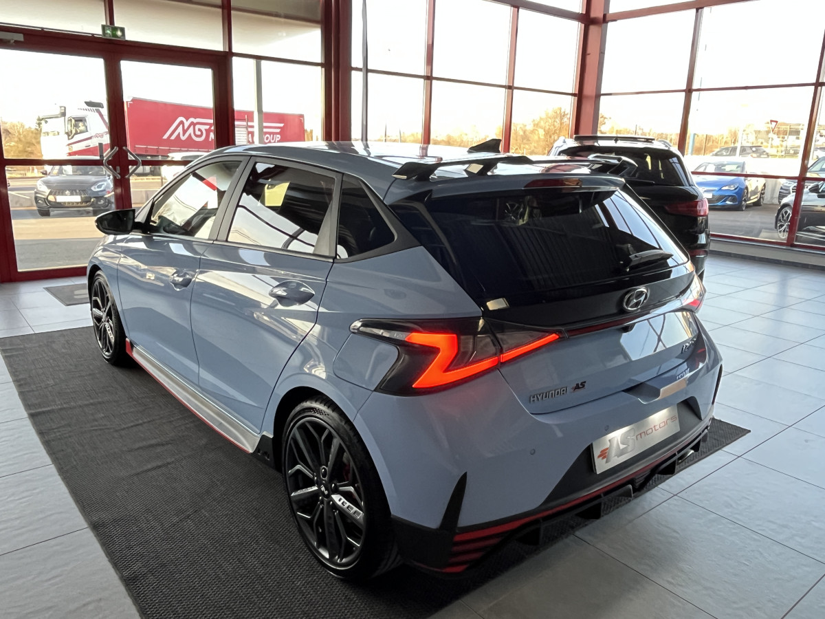 HYUNDAI I20 N 1,6 T-GDI 204 GPS CAMERA APPLE CARPLAY REGULATEUR LIMITEUR KEYLESS VIRTUAL COCKPIT DRIVE SELECT HIFI BOSE FULL LED DIFFERENTIEL A GLISSEMENT EXCELLENT ETAT