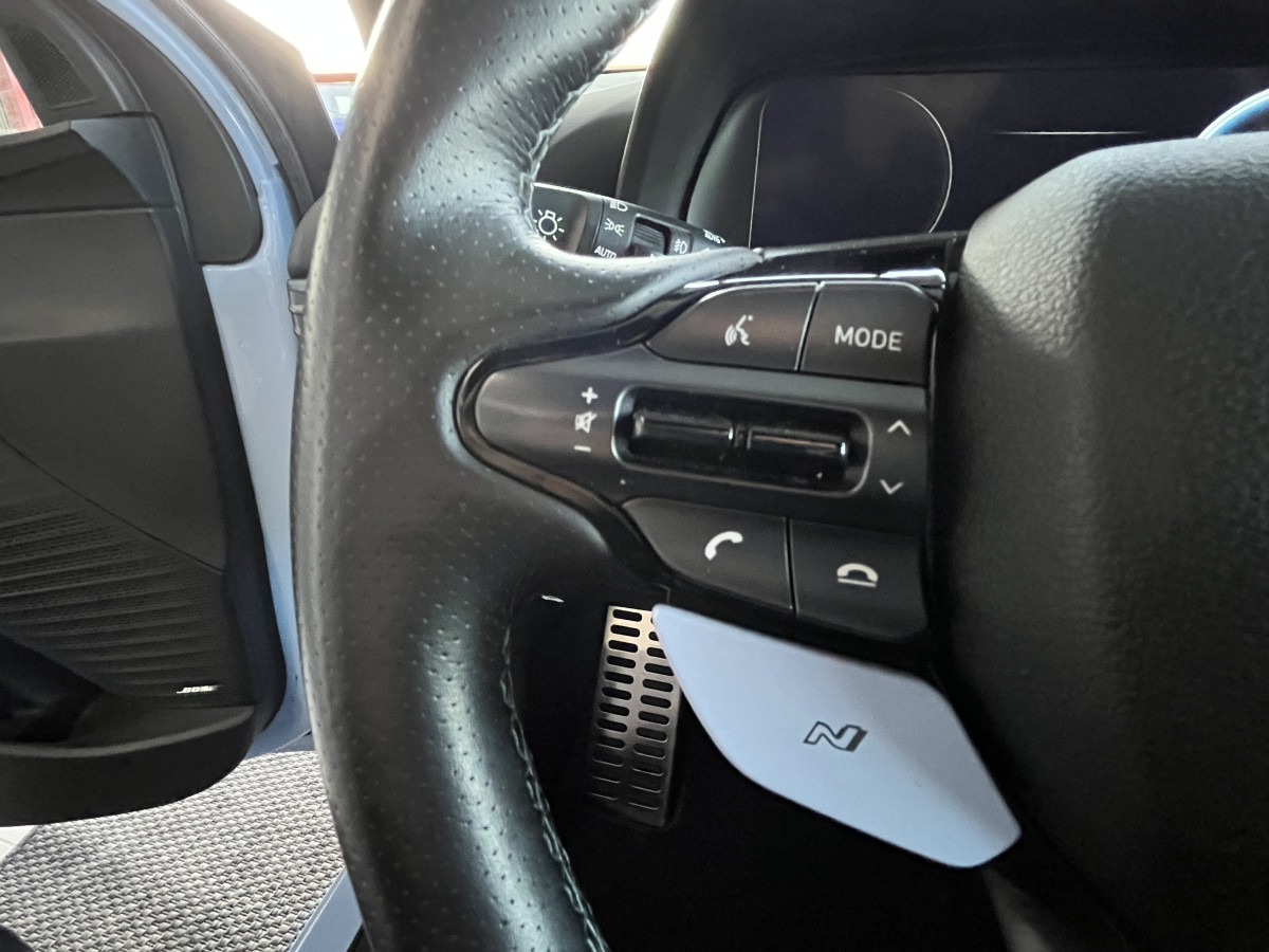 HYUNDAI I20 N 1,6 T-GDI 204 GPS CAMERA APPLE CARPLAY REGULATEUR LIMITEUR KEYLESS VIRTUAL COCKPIT DRIVE SELECT HIFI BOSE FULL LED DIFFERENTIEL A GLISSEMENT EXCELLENT ETAT