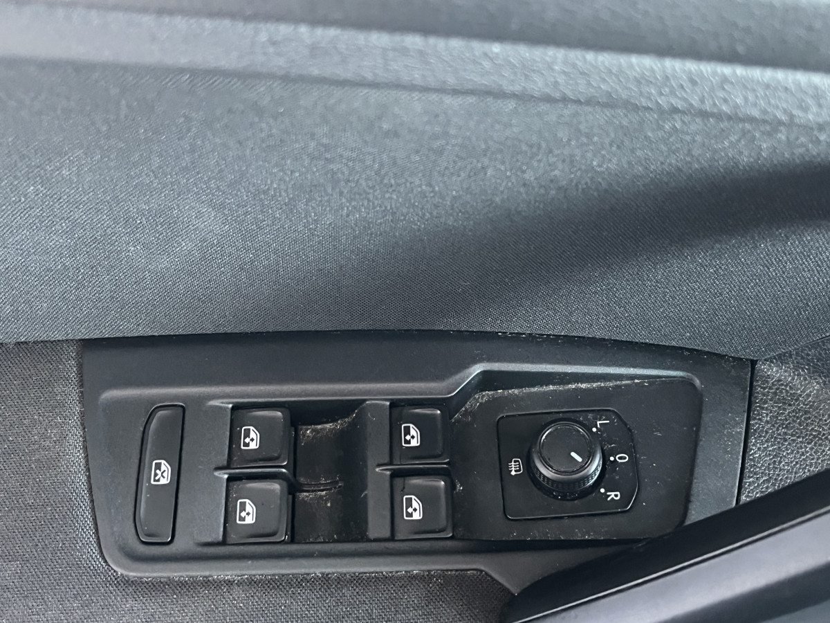 VOLKSWAGEN TIGUAN 2,0 190 DSG7 TYPE CARAT 4MOTION GPS CAMERA APPLE CARPLAY   ATTELAGE  REGULATEUR ADAPTATIF  FEUX FULL LED PACK HIVER  EXCELLENT ETAT