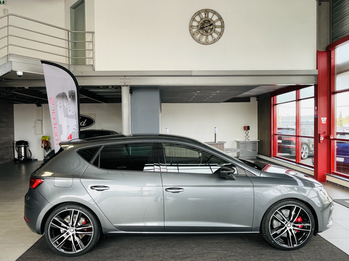 SEAT LEON CUPRA 2,0 TSI 300 GPS DCC REGULATEUR  PARK PILOT SEAT SOUND  FULL LED KEYESS DIGITAL COCKPIT JANTES 19 EXCELLENT ETAT