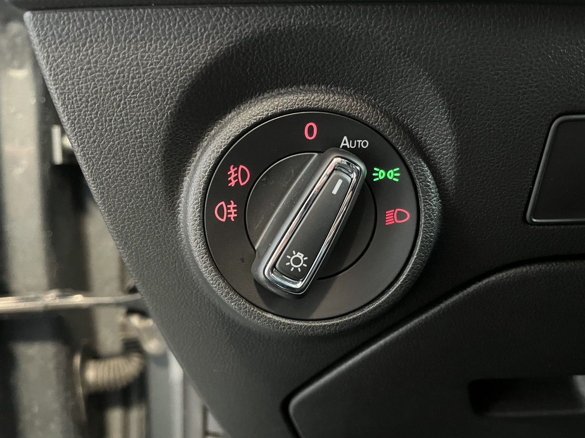 SEAT LEON CUPRA 2,0 TSI 300 GPS DCC REGULATEUR  PARK PILOT SEAT SOUND  FULL LED KEYESS DIGITAL COCKPIT JANTES 19 EXCELLENT ETAT