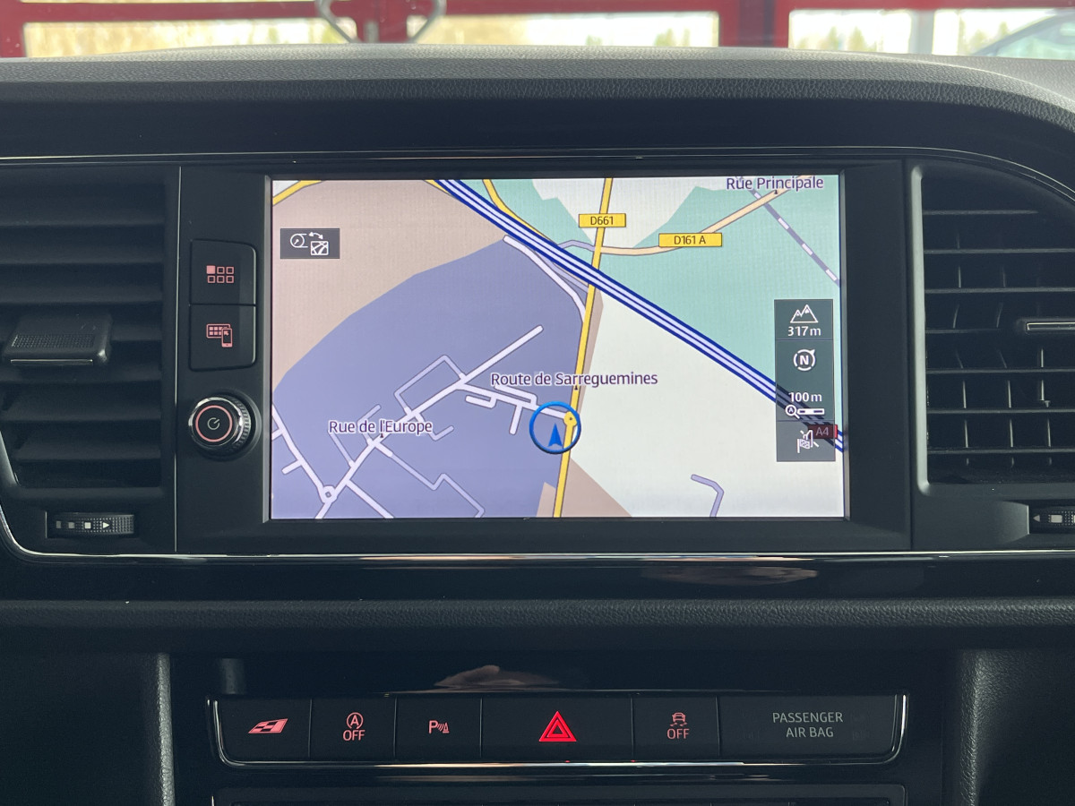 SEAT LEON CUPRA 2,0 TSI 300 GPS DCC REGULATEUR  PARK PILOT SEAT SOUND  FULL LED KEYESS DIGITAL COCKPIT JANTES 19 EXCELLENT ETAT