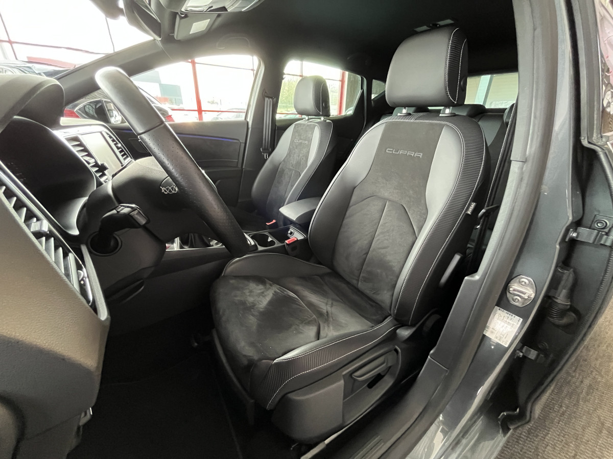 SEAT LEON CUPRA 2,0 TSI 300 GPS DCC REGULATEUR  PARK PILOT SEAT SOUND  FULL LED KEYESS DIGITAL COCKPIT JANTES 19 EXCELLENT ETAT