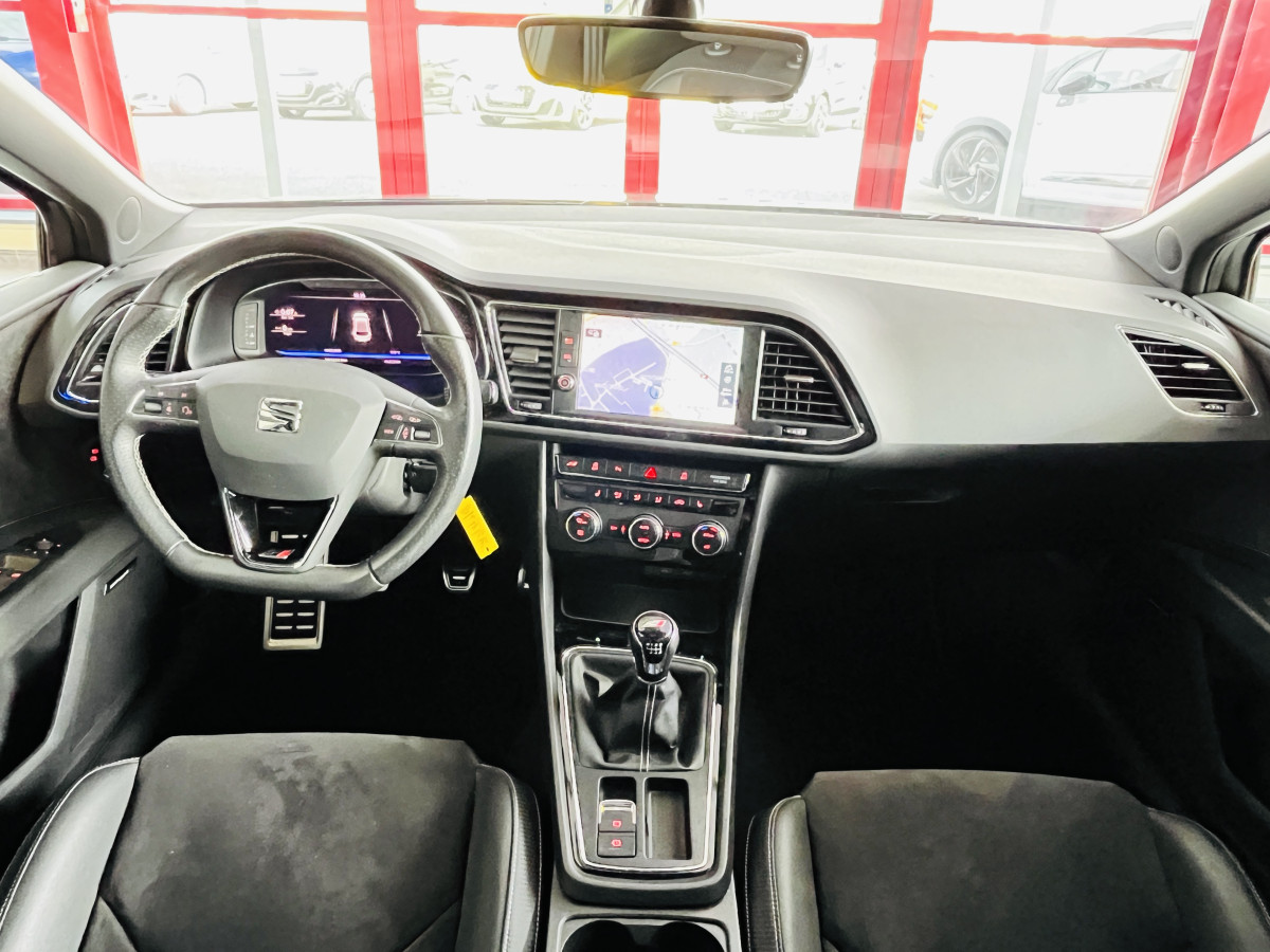 SEAT LEON CUPRA 2,0 TSI 300 GPS DCC REGULATEUR  PARK PILOT SEAT SOUND  FULL LED KEYESS DIGITAL COCKPIT JANTES 19 EXCELLENT ETAT